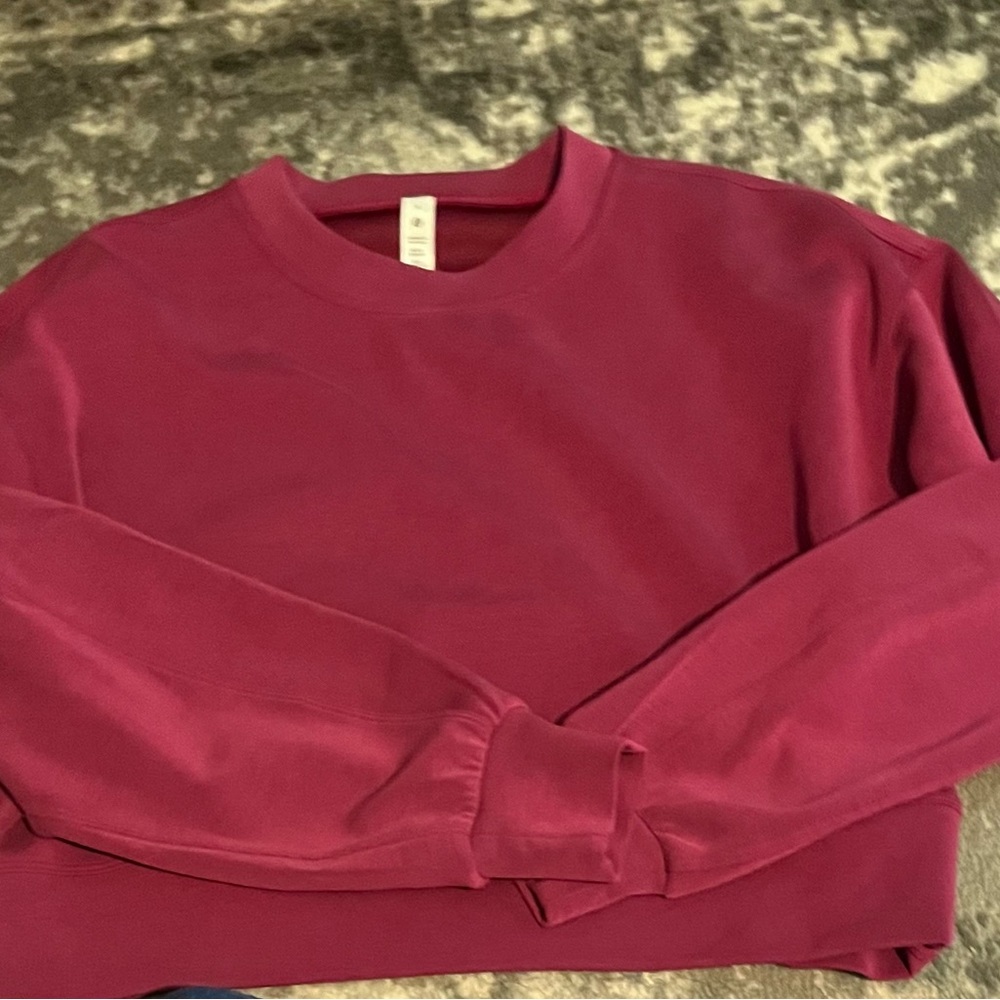 Lululemon sweatshirt